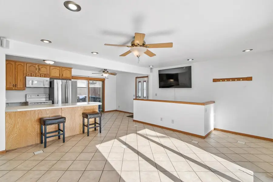 137 Belmont Road, Madison, WI 53714 - Image #2