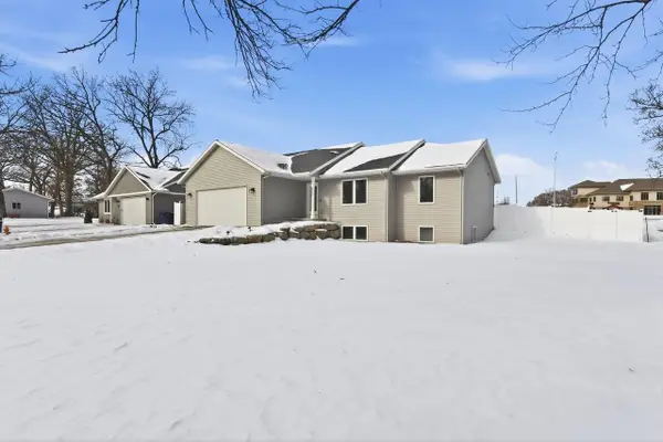4252 Fox Hills Court, Janesville, WI 53546