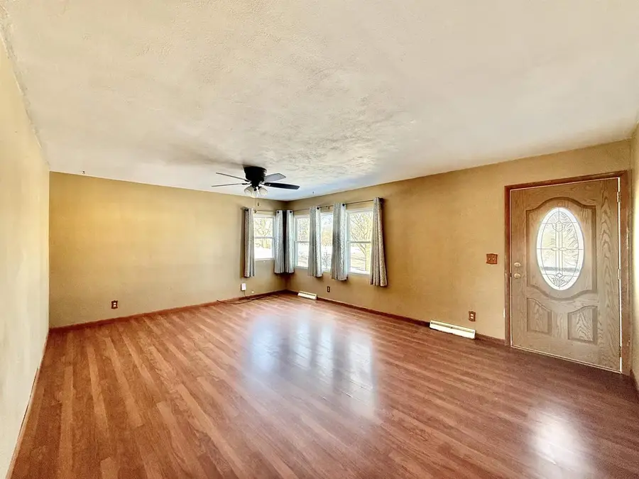 1027 Thomas Street, Janesville, WI 53545 - Image #3