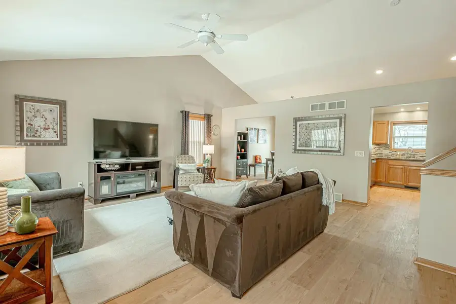 3281 Edmonton Drive, Sun Prairie, WI 53590 - #3