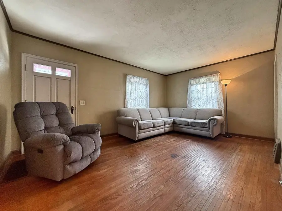 533 Bostwick Avenue, Janesville, WI 53545 - Image #2