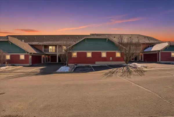 133 E Railroad Street #203, Verona, WI 53593