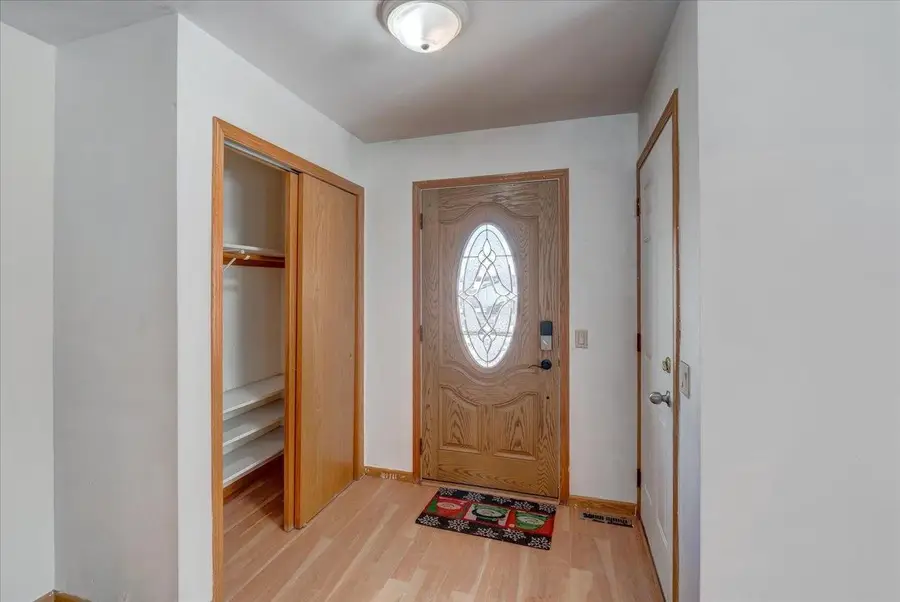 203 Cody Circle #203, Marshall, WI 53559 - #3