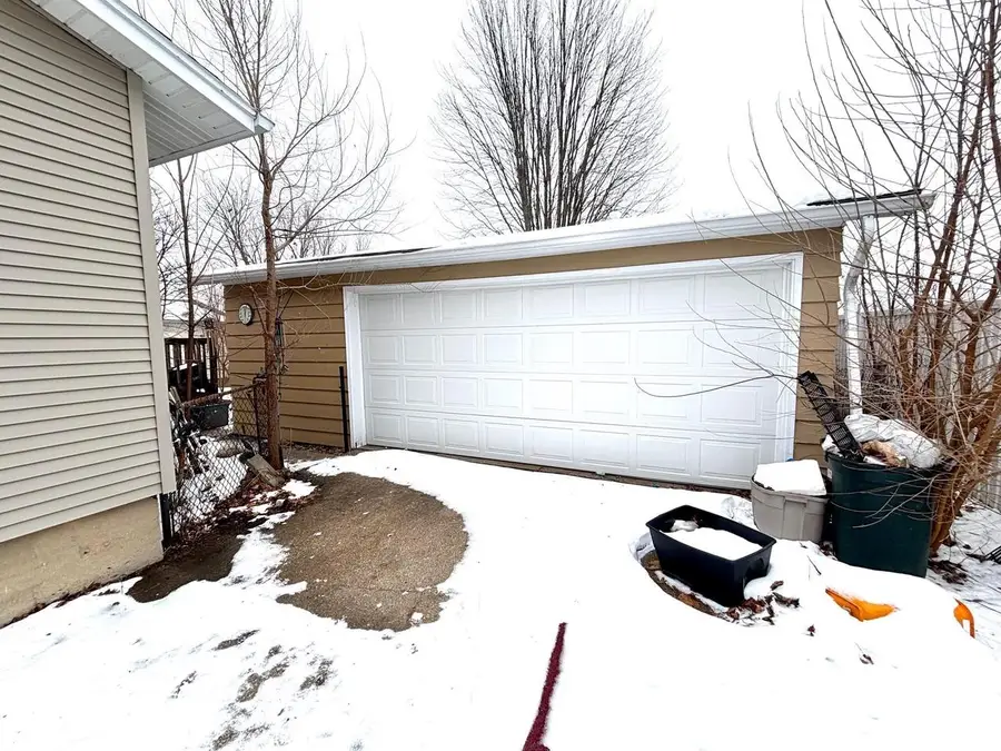 1925 Tennyson Lane, Madison, WI 53704 - Image #3