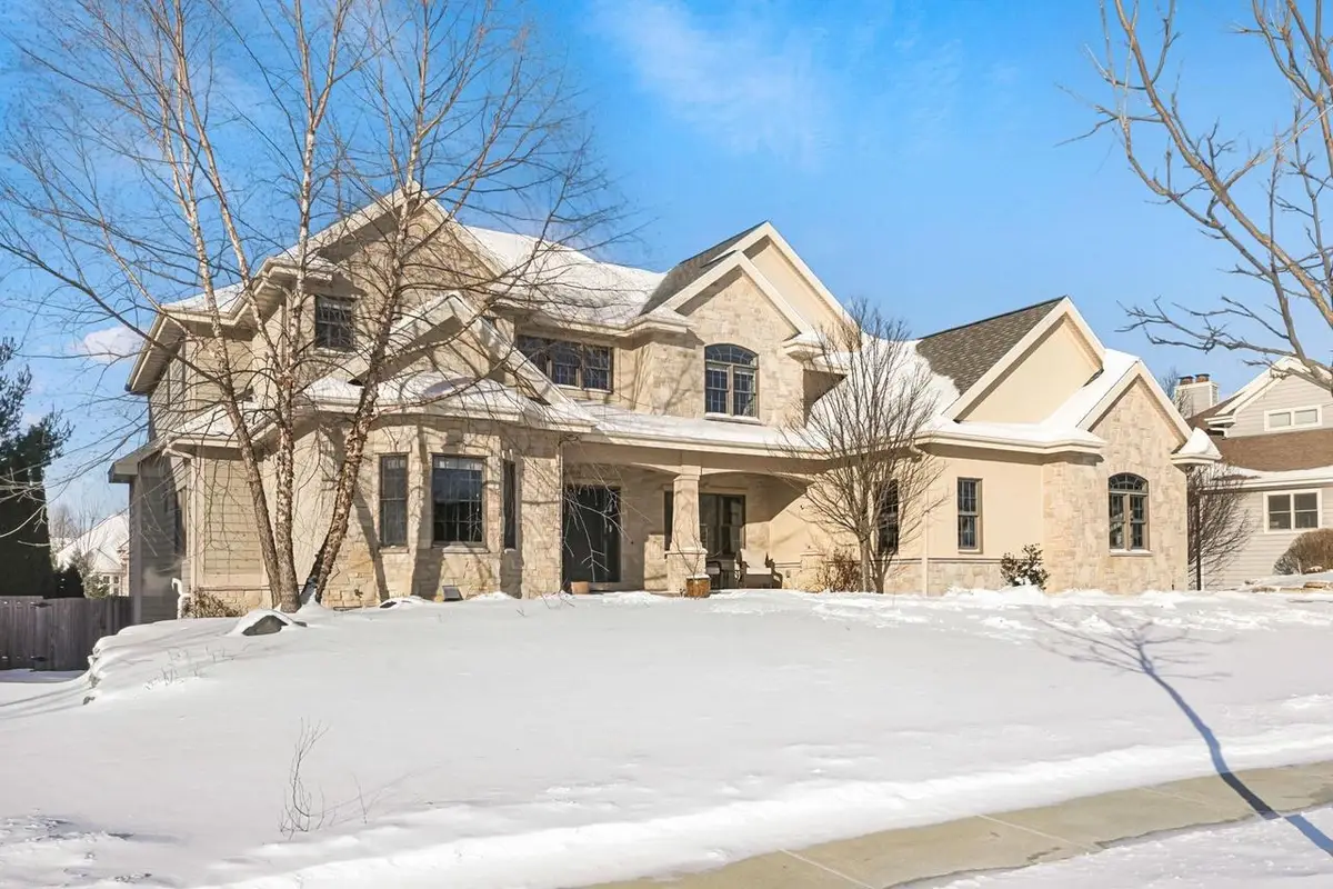 814 Big Stone Trail, Middleton, WI 53562 - #1