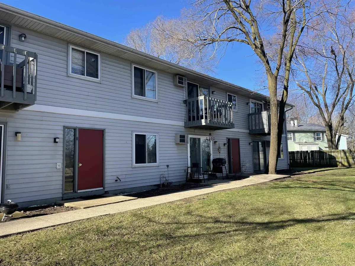 914 Oak Street, Madison, WI 53704 - #1
