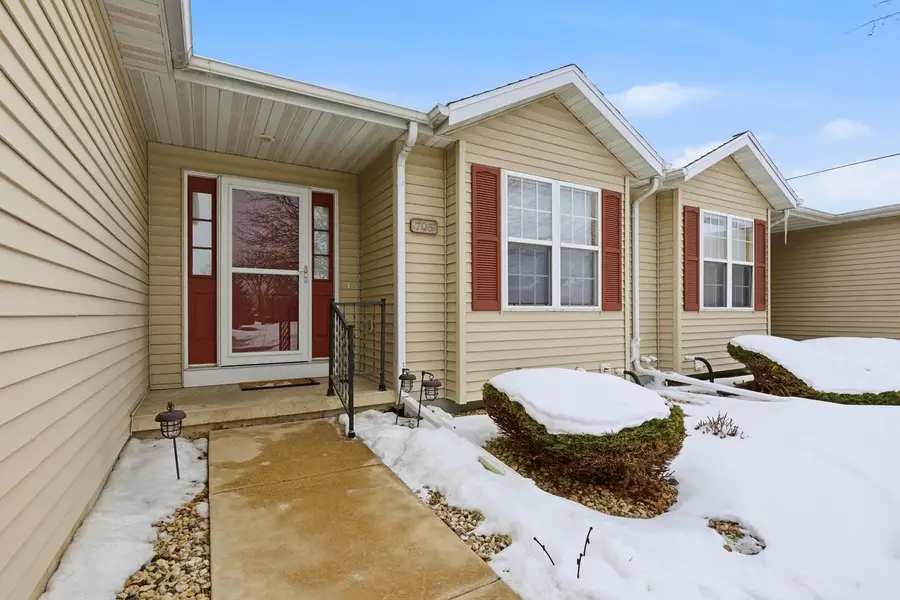 705 Malvern Hill Drive, Madison, WI 53718 - #3