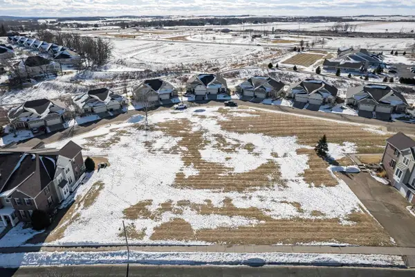 6843 Yellowwood Lane, Deforest, WI 53532