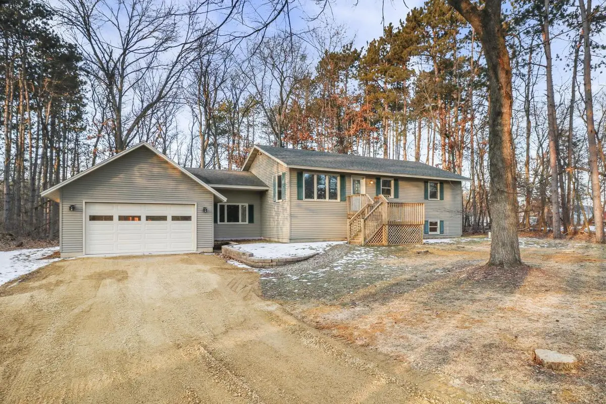 W820 Lake View Circle, Brodhead, WI 53520 - #1
