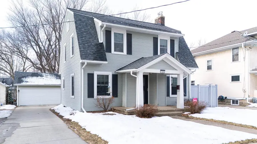 733 Eisenhower Avenue, Janesville, WI 53545 - Image #2