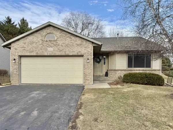 2447 Fieldstone Lane, Beloit, WI 53511