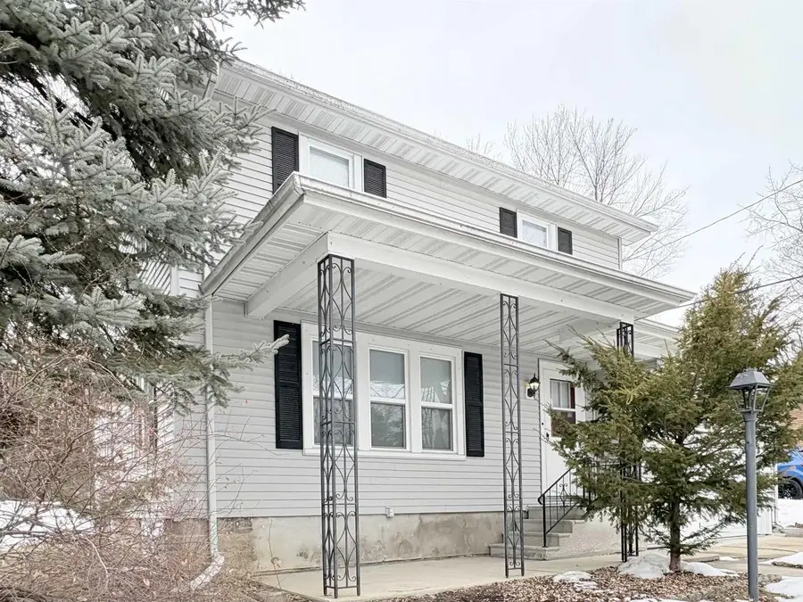 408 S Lincoln Avenue, Beaver Dam, WI 53916 - #2