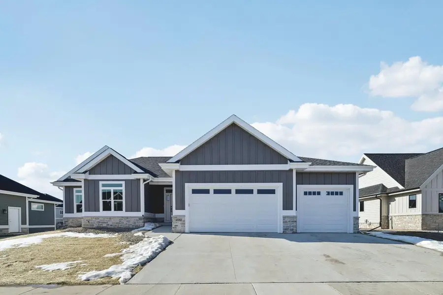 4082 Hanover Drive, Deforest, WI 53532 - #2