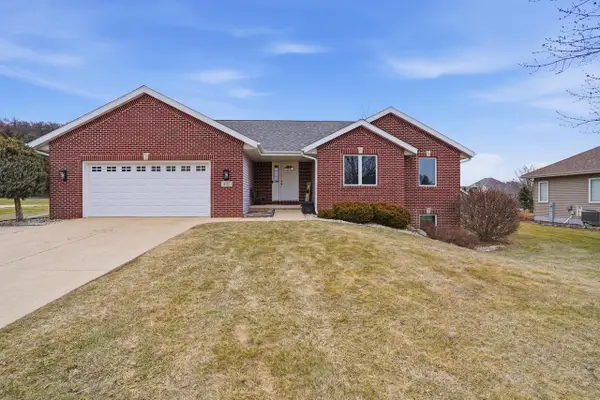 402 St Francis Court, Cross Plains, WI 53528