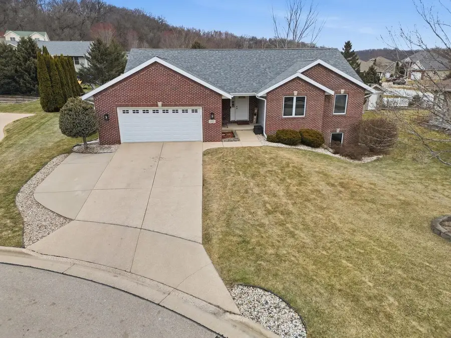 402 St Francis Court, Cross Plains, WI 53528 - #3