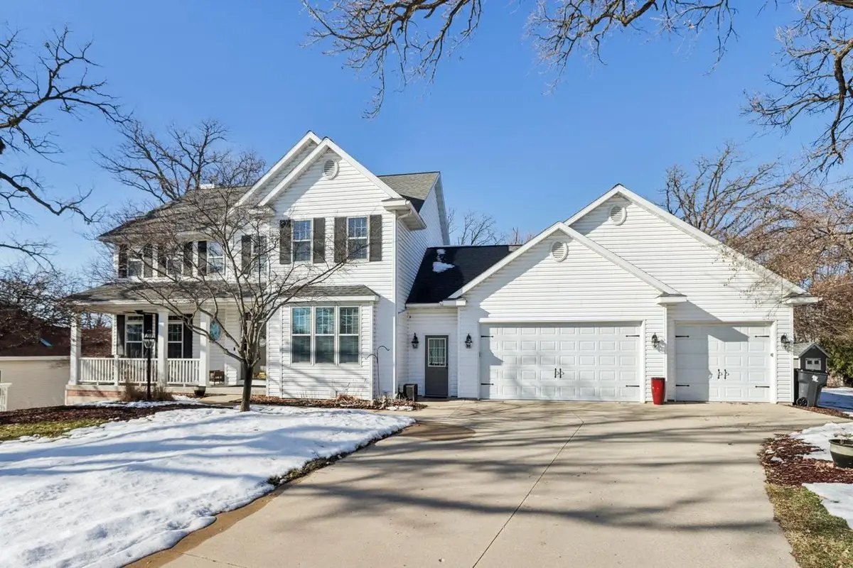 602 Woodhaven Court, Cambridge, WI 53523 - #1