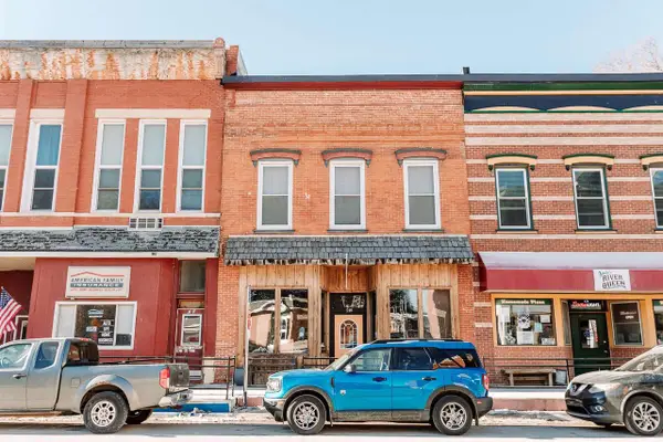 218 Main Street, Mcgregor, IA 52157