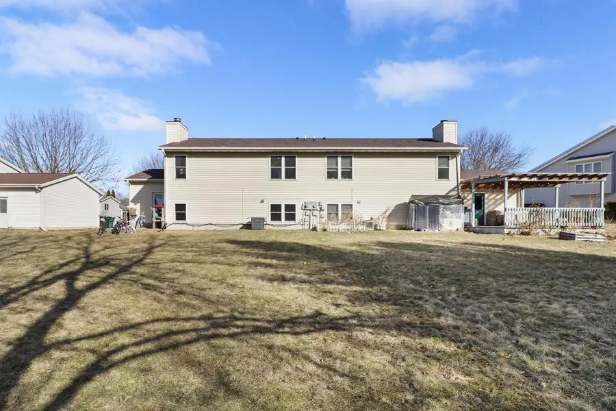 204 W Clover Lane #B, Cottage Grove, WI 53527 - #3