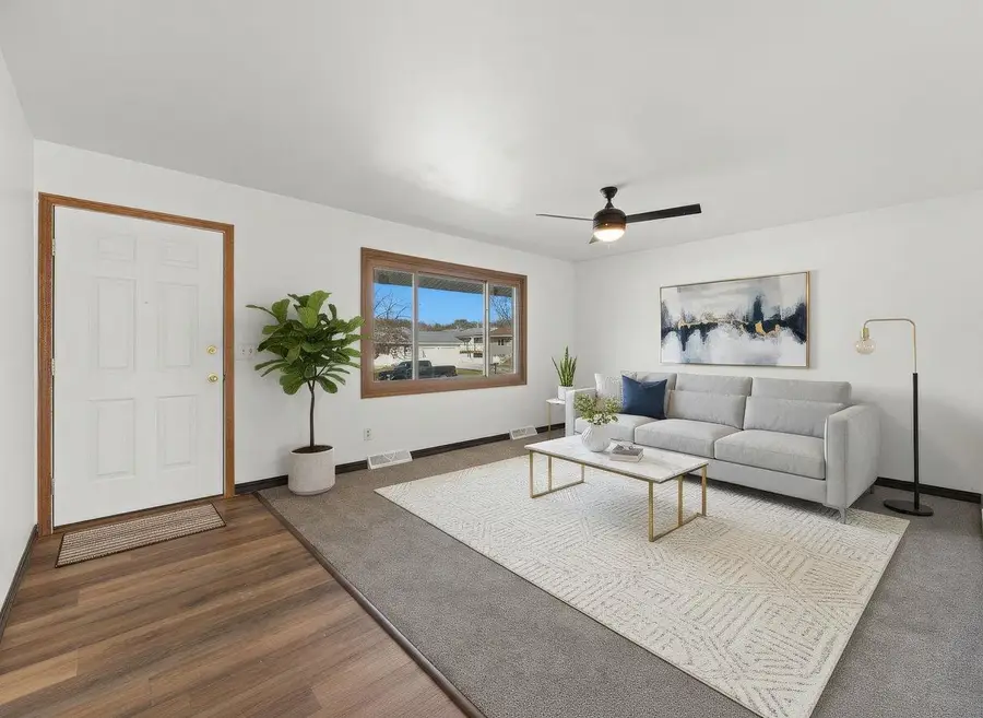 509 Ernstmeyer Drive, Baraboo, WI 53913 - #2