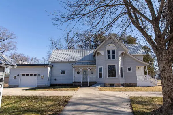 246 E 5th Street, Westfield, WI 53964