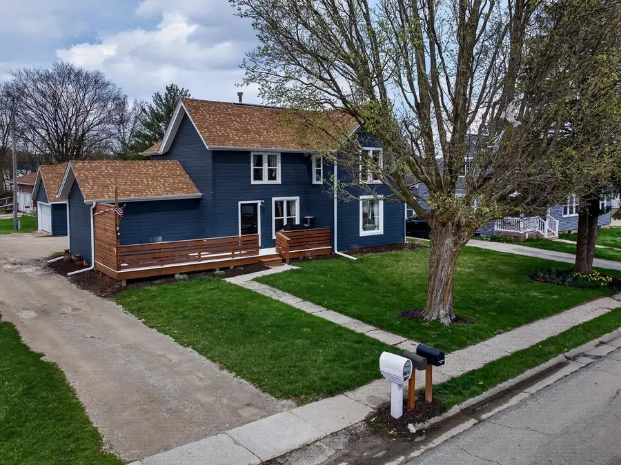 214 E Coates Avenue, Monticello, WI 53570 - #2