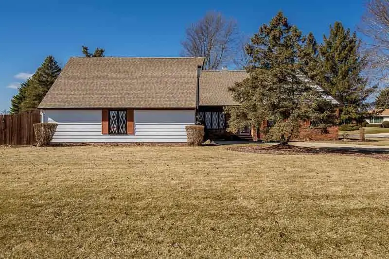 3168 S High Crest Road, Beloit, WI 53511 - #3