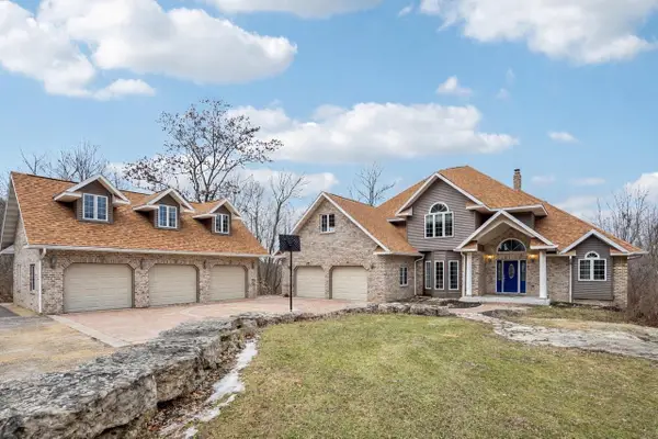 W9460 Welch Road, Elroy, WI 53929