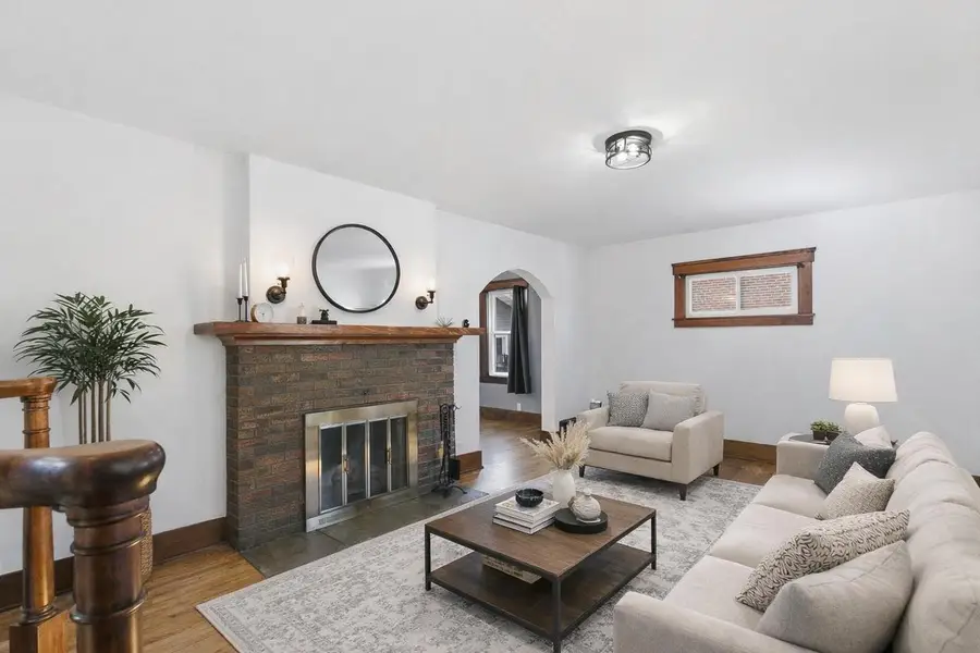 825 N Garfield Avenue, Janesville, WI 53545 - #2