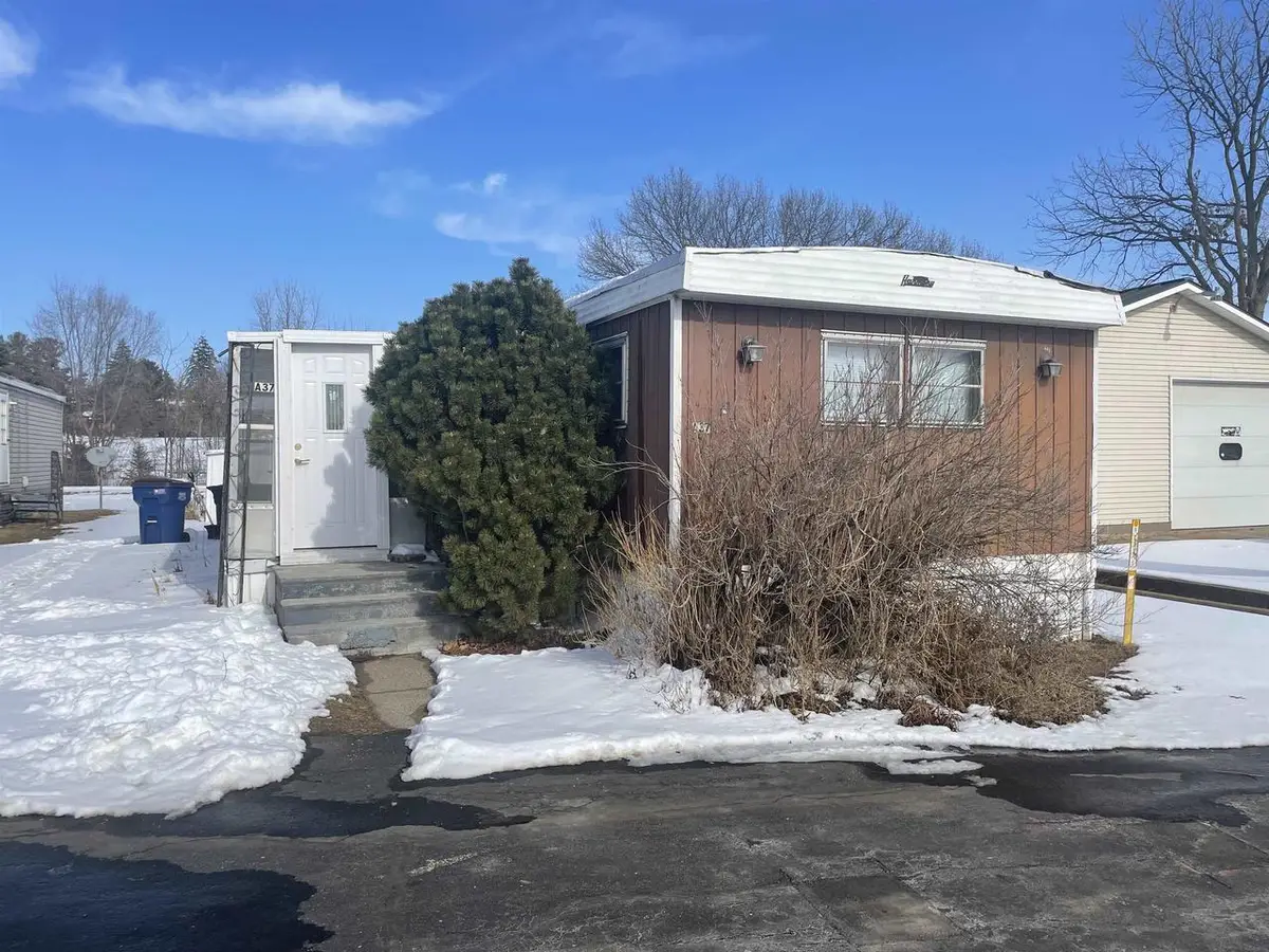 1025 S Oak Avenue #A37, Onalaska, WI 54650 - #1