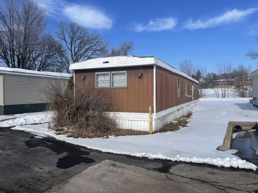 1025 S Oak Avenue #A37, Onalaska, WI 54650 - #3