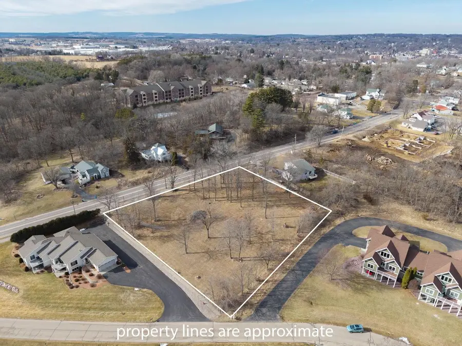 1035 Walnut Street, Baraboo, WI 53913 - #2