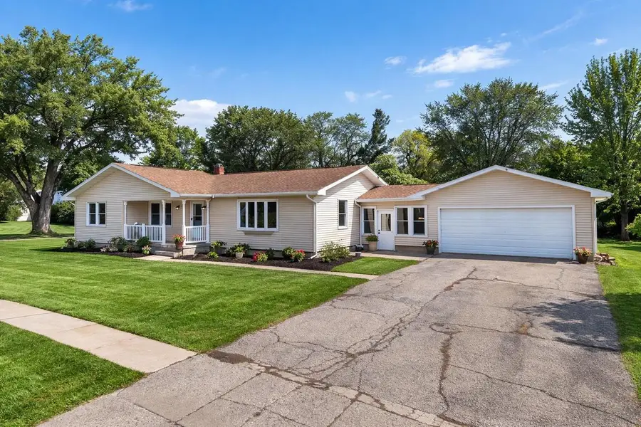 302 N Preston Avenue, Reedsburg, WI 53959 - #2