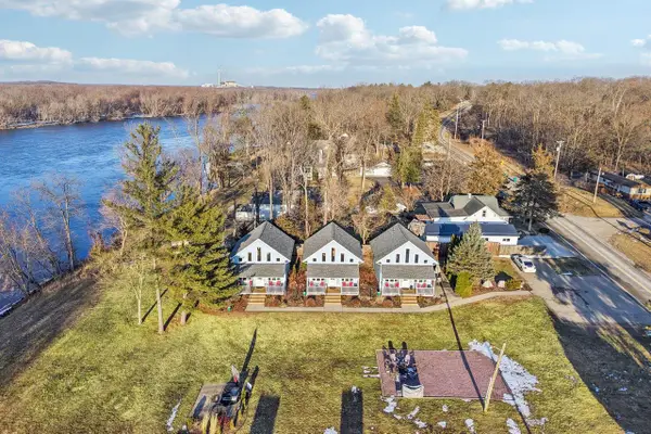 W9350 County Road V, Poynette, WI 53955