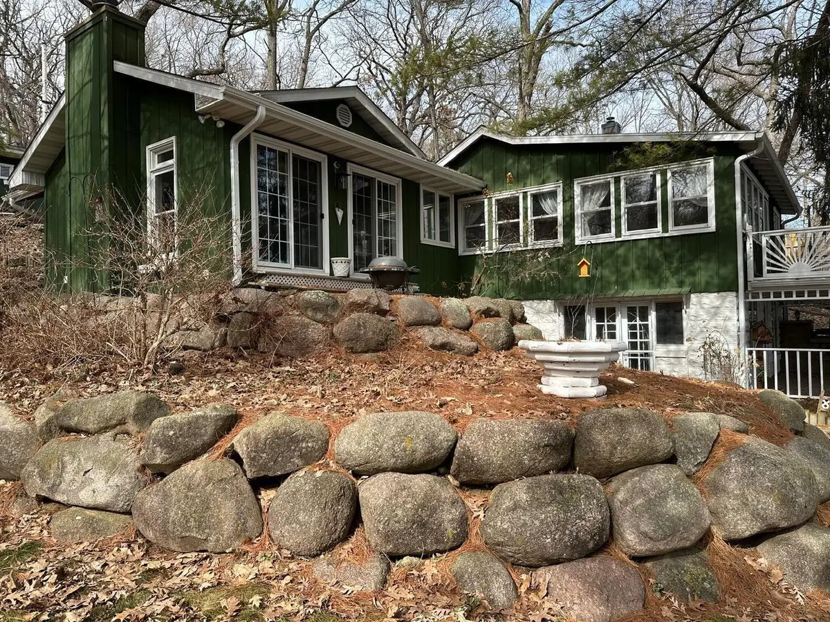 10488 N East Riverview Drive, Edgerton, WI 53534 - #1