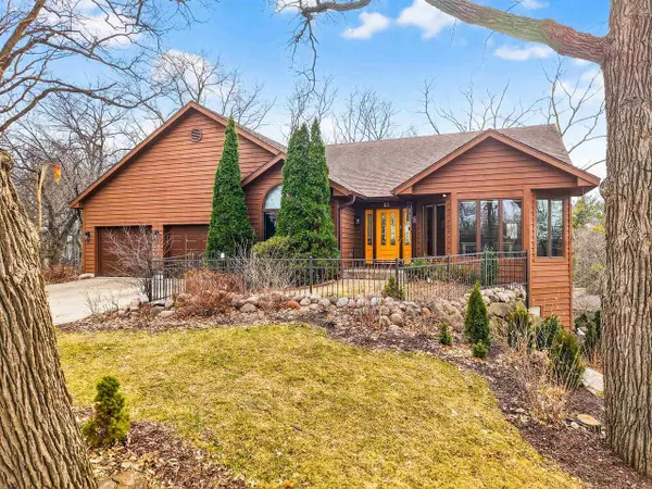 66 White Oaks Lane, Madison, WI 53711