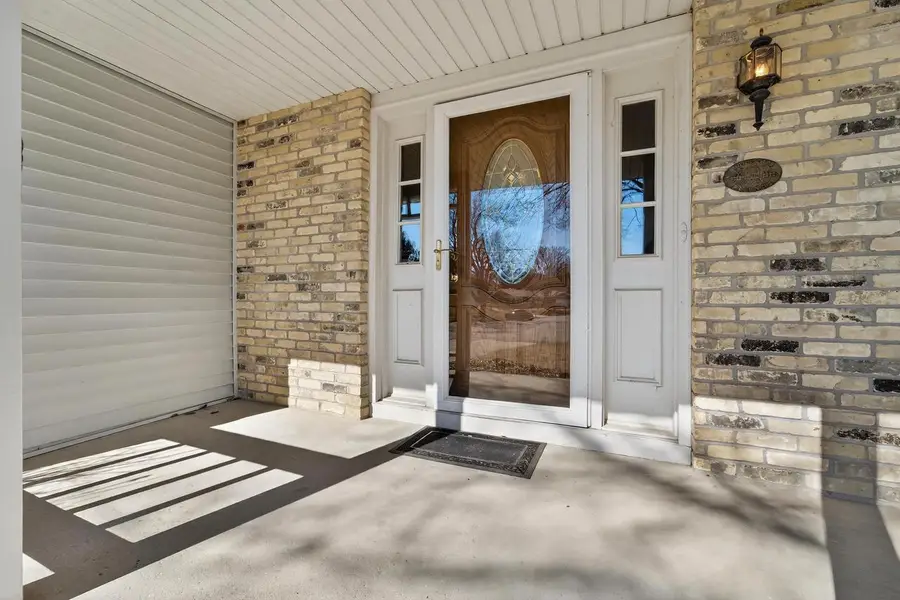 2567 Petersburg Circle, Fitchburg, WI 53719 - #3