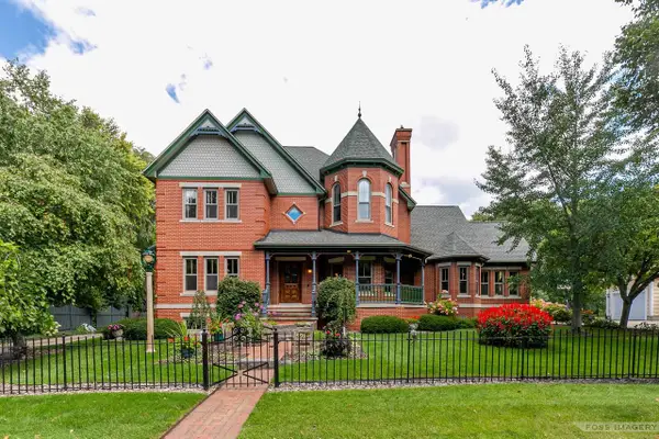 6 Pebble Beach Circle, Madison, WI 53717