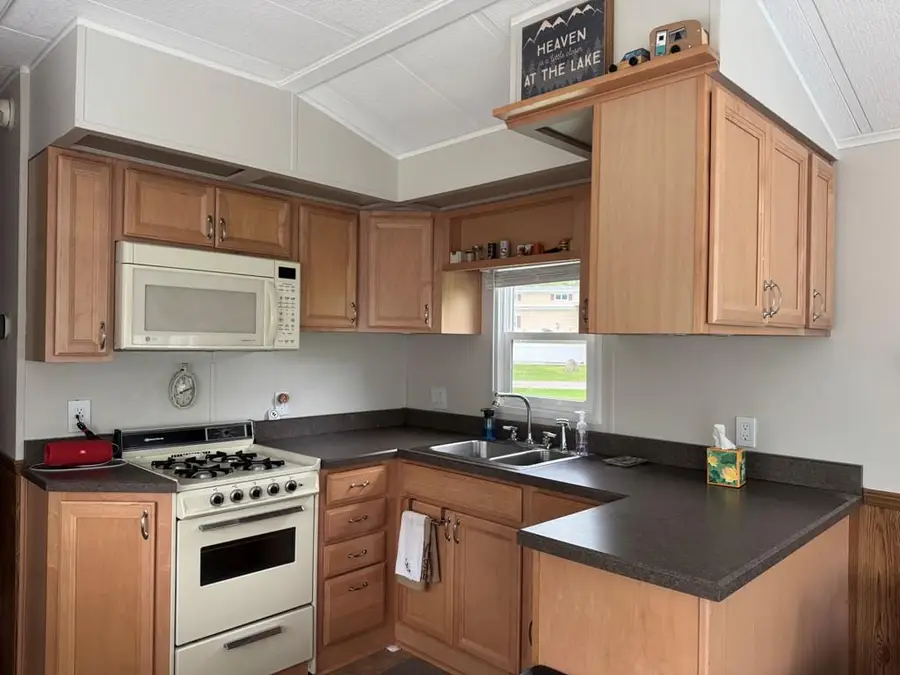 413 Skyline Drive, Edgerton, WI 53534 - #3