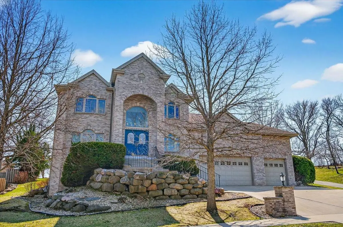 5753 Dawley Drive, Fitchburg, WI 53711 - #1