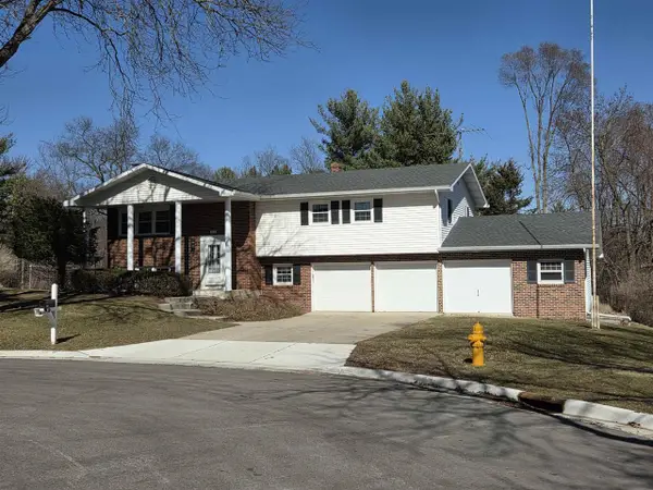 3221 Dover Court, Janesville, WI 53546