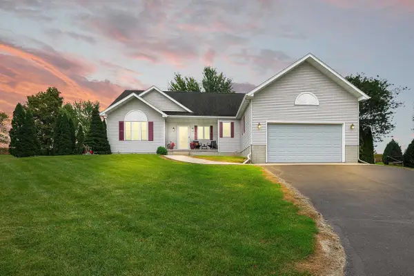 W11025 Glen Drive, Beaver Dam, WI 53916
