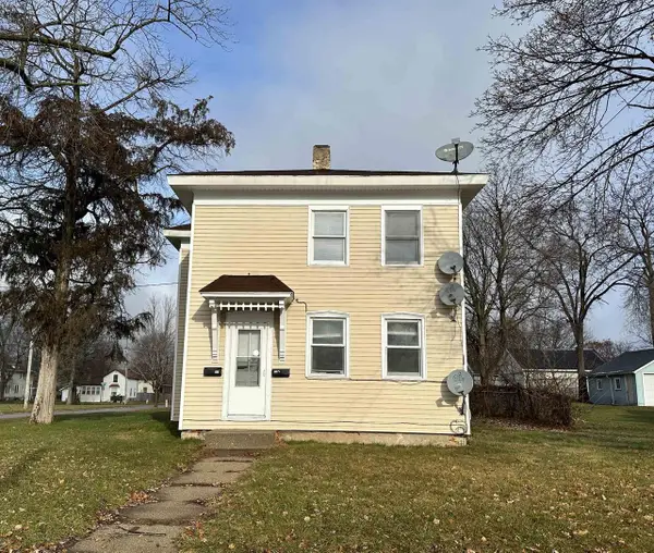 957 W Grand Avenue, Beloit, WI 53511