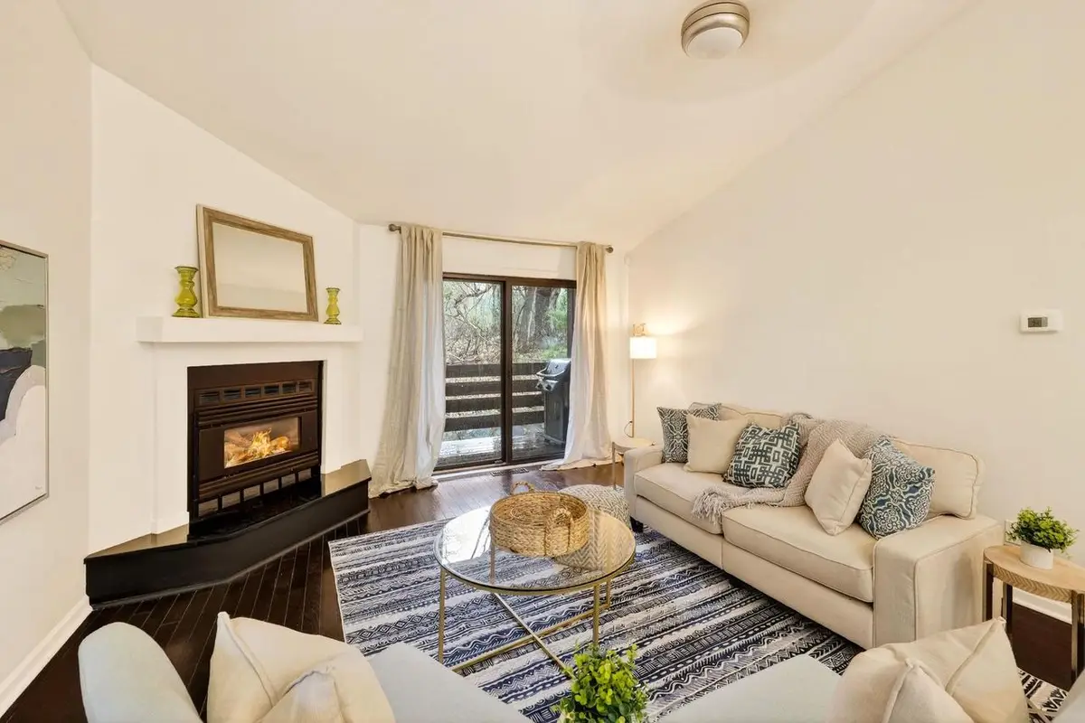 39 Hickory Hollow Drive, Madison, WI 53705 - #1