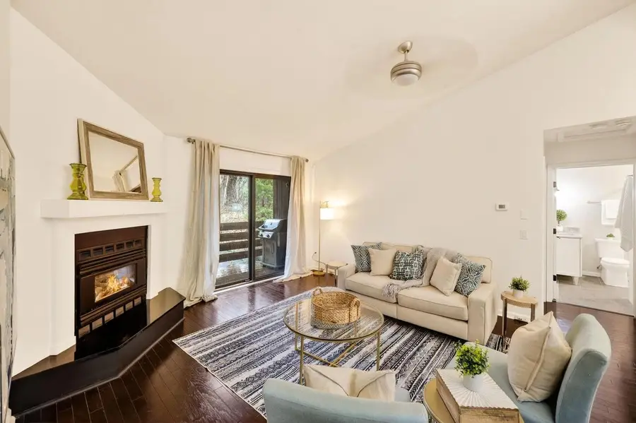 39 Hickory Hollow Drive, Madison, WI 53705 - #3