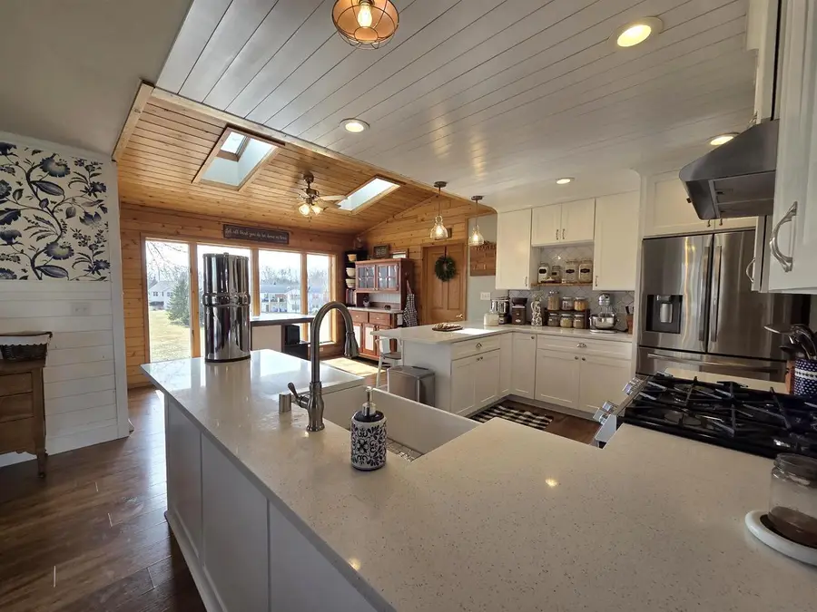 N6769 Donlin Drive, Pardeeville, WI 53954 - #2