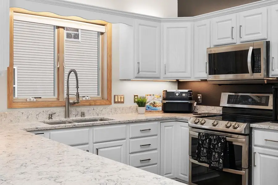 6132 Culpepper Lane, Madison, WI 53718 - #2