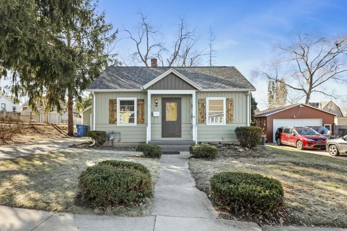111 E Green Street, Watertown, WI 53098 - #1