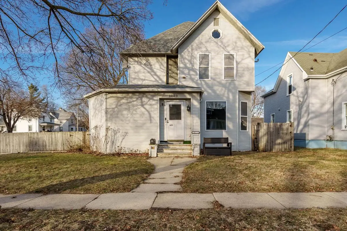 1123 Portland Avenue, Beloit, WI 53511 - #1