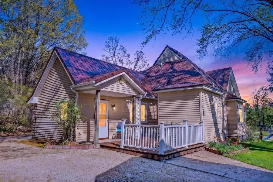 519 5th Avenue, Baraboo, WI 53913 - #2