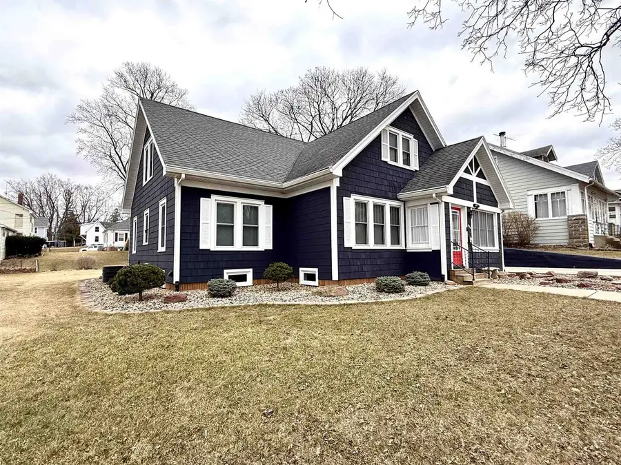 608 19th Ave Avenue, Monroe, WI 53566 - #2